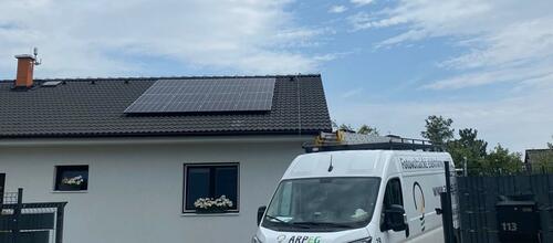 Reference Fotovoltaická elektrárna s baterií na klíč realizovaná v Čeradicích