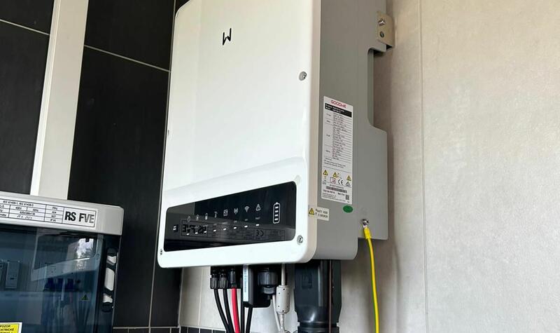 Reference: Fotovoltaická elektrárna s baterií na klíč realizovaná v Čeradicích