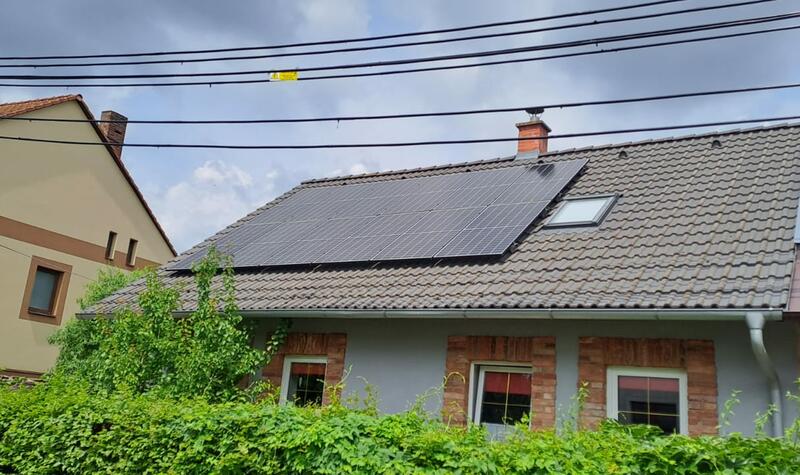 Reference: Solární elektrárna s bateriovým úložištěm - Boharyně 