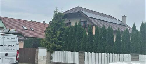Reference Solární elektrárna s uložením do baterií - Libějovice