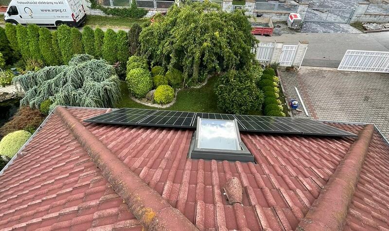 Reference: Realizace fotovoltaické elektrárny s dotaci NZU - Libeř 