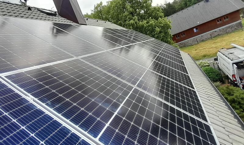 Reference: Realizace fotovoltaické elektrárny s vyřízením dotace - Krašovice 