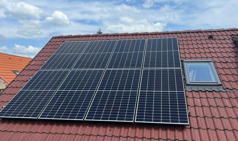 Reference: Instalace FVE s vyřízením dotace Nová zelená úsporám -  Veselá 