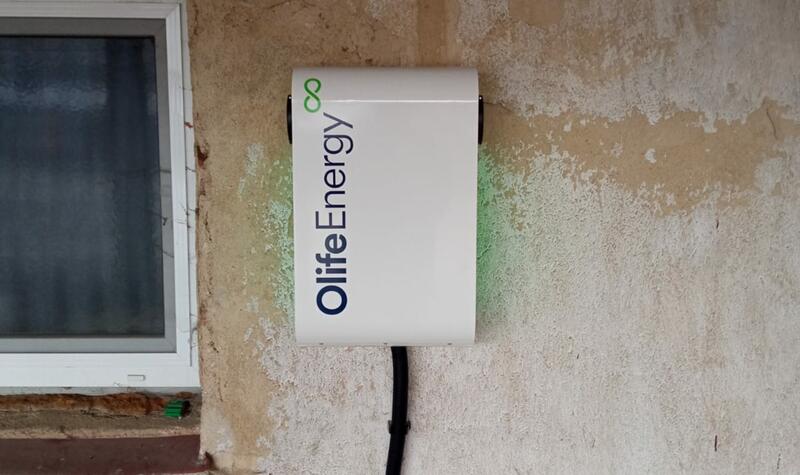 Reference: Solární elektrárna montovaná na sedlovou střechu - Měšín