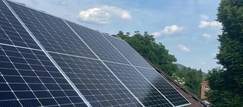 Reference Fotovoltaická elektrárna s uložením do baterií - Jince