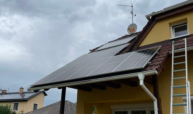 Reference: Solární elektrárna montovaná na polovalbovou střechu - Mladá Boleslav-Čejetice
