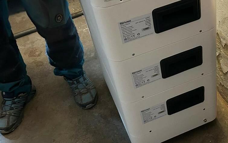 Reference: Fotovoltaická elektrárna na míru s dotaci NZÚ - Praha-Kyje 