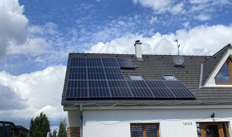 Reference: Fotovoltaická elektrárna na míru s bateriovým systémem - Kolín 
