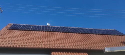 Reference Fotovoltaická elektrárna na míru s bateriovým úložištěm - Dolní Dunajovice