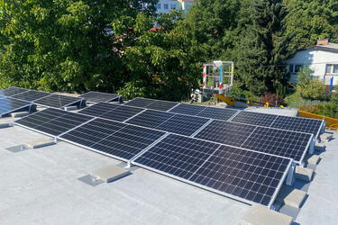 Reference: Solární elektrárna s bateriovým systémem instalovaná v Libčicích nad Vltavou 