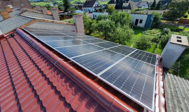 Reference: Instalace solární elektrárny s vyřízením dotace NZÚ - Votice