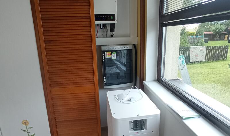 Reference: Solární elektrárna s baterií a vyřízením dotace NZÚ - Májůvka 